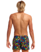 FT-40M717870-Shorty-Shorts-Funk-Me_back-model