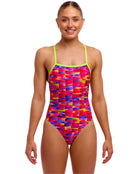Funkita-FU-FKS036L72223-WRIGGLE-WALLS-Simply-Swim