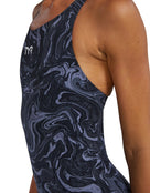 TYR - Womens Thresher Hyperblitz Open Back Kneeskin - Titanium Black - Model Side Close Up