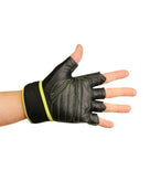 Cross Training & Fitness Gloves in Black