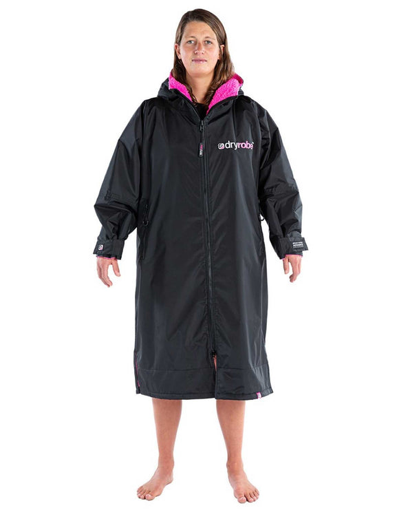 Dryrobe - Advance Long Sleeve Robe - Adult/Black/Pink - Front/Female